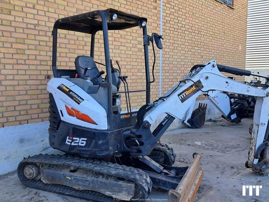 Mini pelle Bobcat E26 - 1