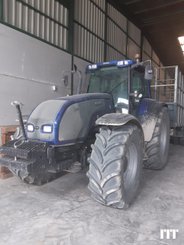 Tracteur agricole Valtra T190 - 1