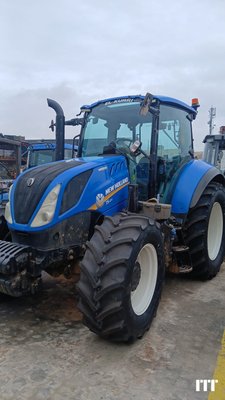 Tracteur agricole New Holland T5.120 EC - 1