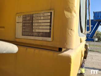 Pelle sur pneus Komatsu PW200-7K - 3