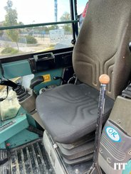 Pelle sur chenilles Yanmar SV 100 - 2