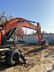 Pelle sur pneus Hitachi ZX210W  - 2