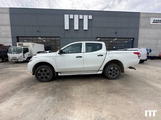 Voiture Mitsubishi L200 - 2