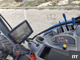 Tracteur agricole New Holland T5.130 AC - 17