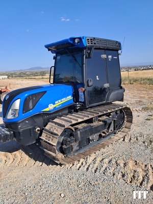 Tracteur agricole New Holland TK4.100 - 1