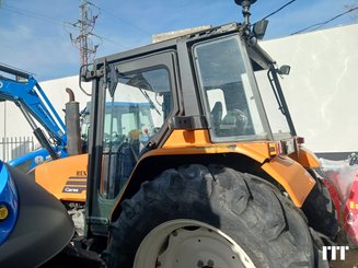 Tracteur agricole Renault CERES 85 - 2