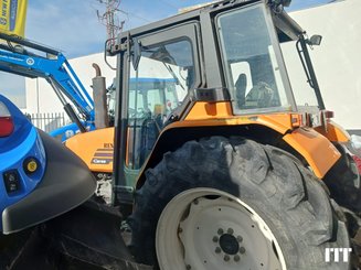 Tracteur agricole Renault CERES 85 - 3