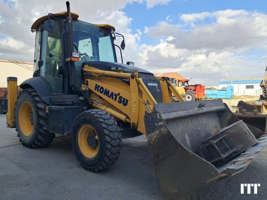Pelle portée FAI-KOMATSU WB-93R - 1