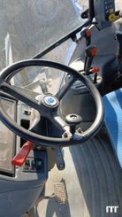 Tracteur agricole New Holland TS 100 - 4