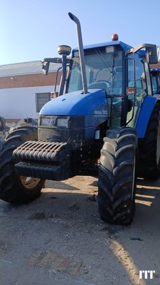Tracteur agricole New Holland TS 100 - 1
