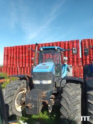 Tracteur agricole New Holland TM 175 - 5