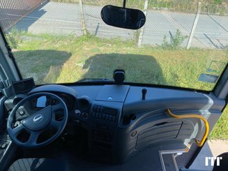 Bus / autocar ISUZU Novo Nees - 14