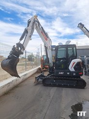 Pelle sur chenilles Bobcat E60 - 1