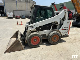 Mini chargeuse Bobcat S570 - 1