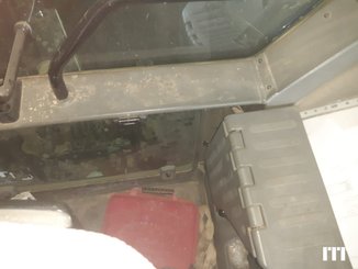 Tracteur agricole Valtra T190 - 6