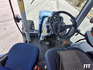 Tracteur agricole New Holland T5.130 AC - 18