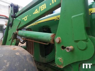 Tracteur agricole John Deere 6420 - 4