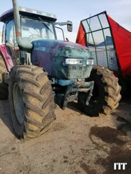 Tracteur agricole Case IH MXM 140 - 4