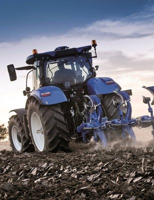 ITT CM93 Nous présente les Charrues  PX/PXV de New Holland.