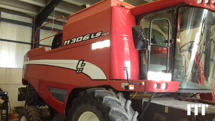 Moissonneuse batteuse Laverda M306 - 2